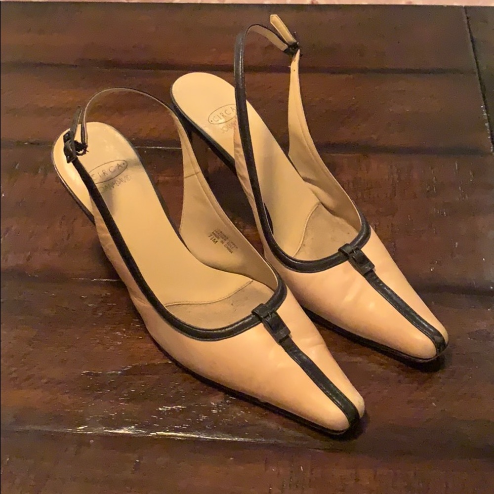 Circa Joan & David Black and Tan heels
